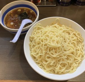 [大勝軒  東池袋店]つけ麺界の大御所。本になったこともある！